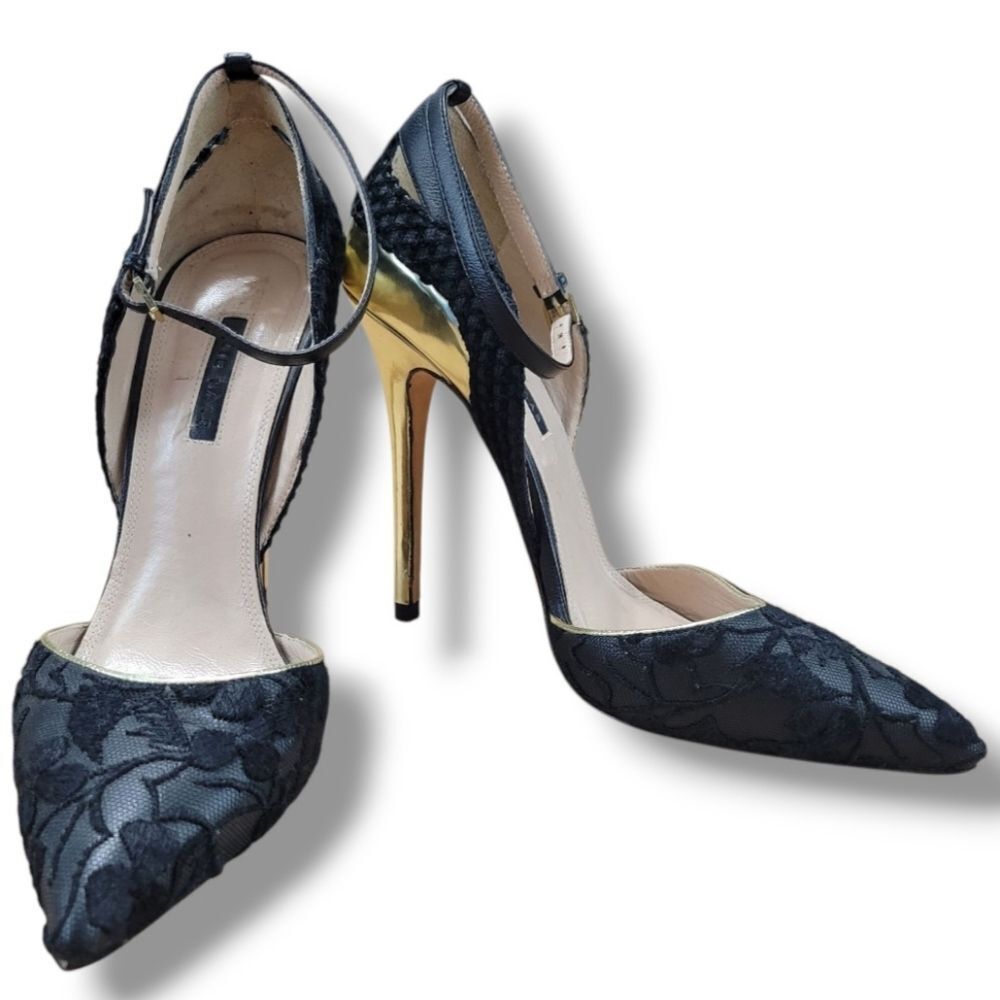 Elie Saab Shoes Size 7.5 Women's Elie Saab Heels Ankle Strap Floral Lace Pattern
